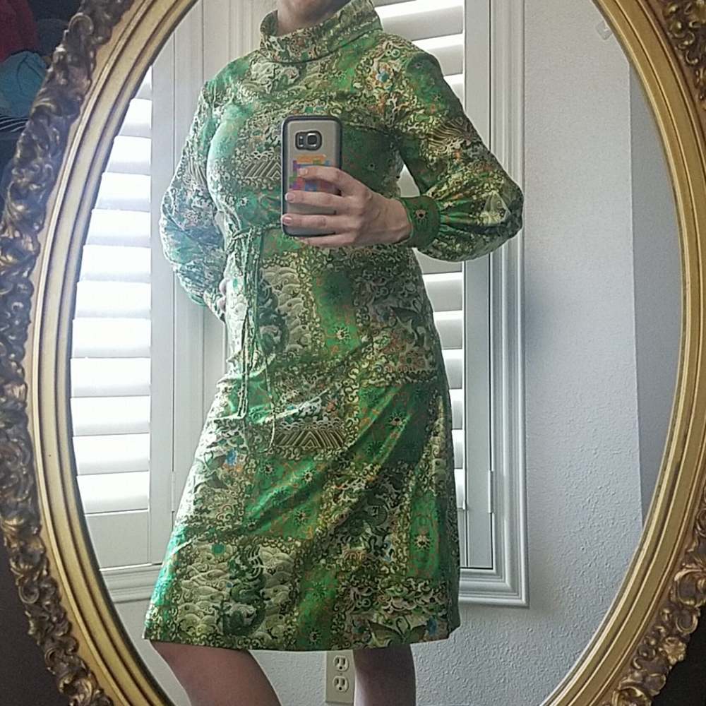 Vintage 1960s-70s handmade dragon dress - Picture 7 of 8